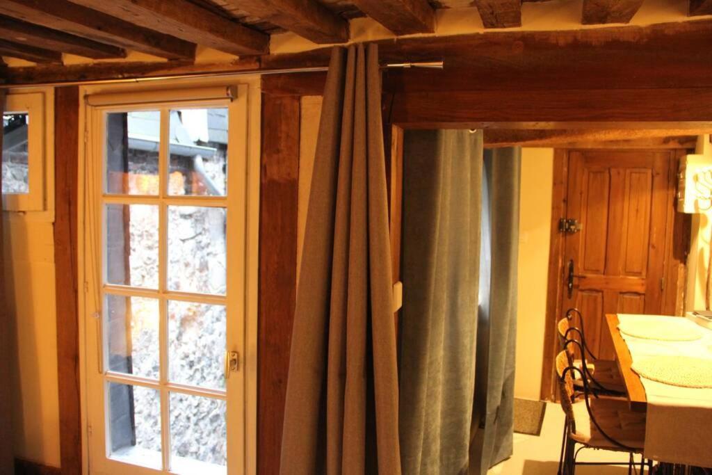 Cosy Studio Place Sainte Catherine Honfleur Eksteriør billede